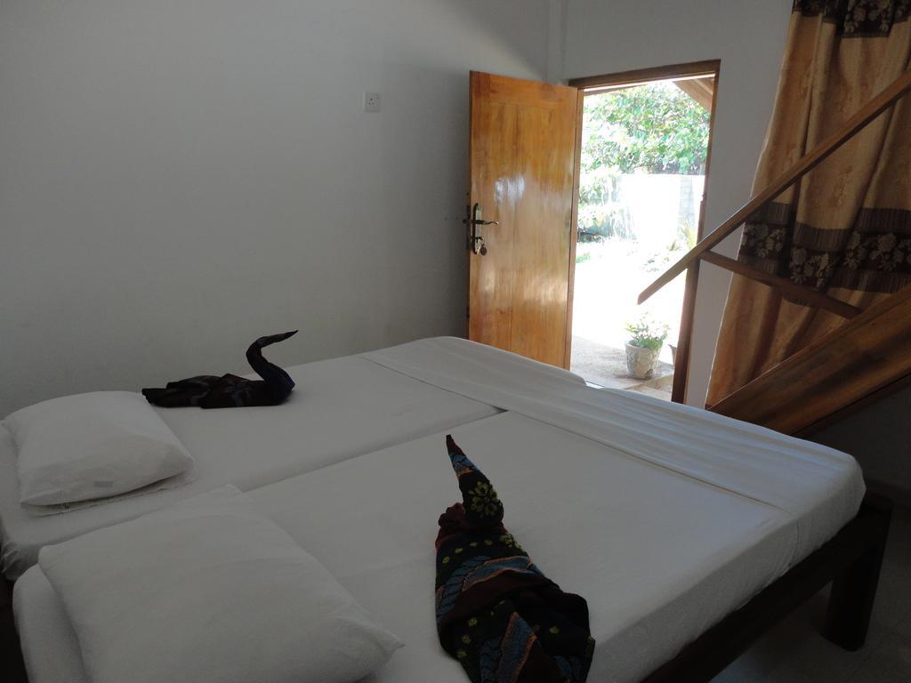 Yoho Hotel Arugambay Beach Inn Arugam Bay Pokoj fotografie